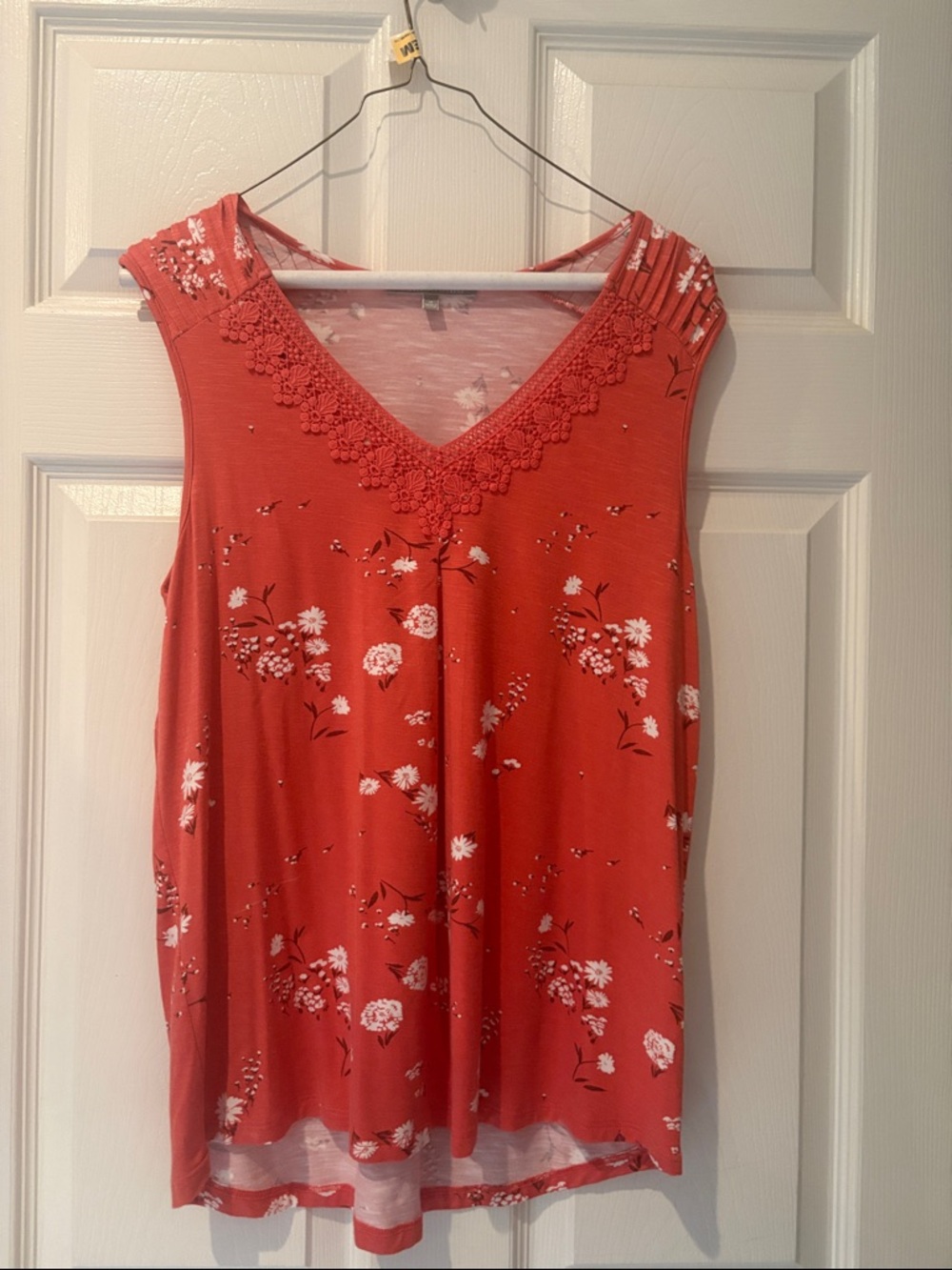 Daniel Rainn Coral Floral Crochet V-Neck Tank Top